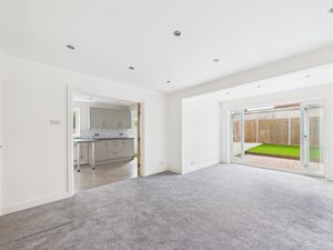 Lounge- click for photo gallery